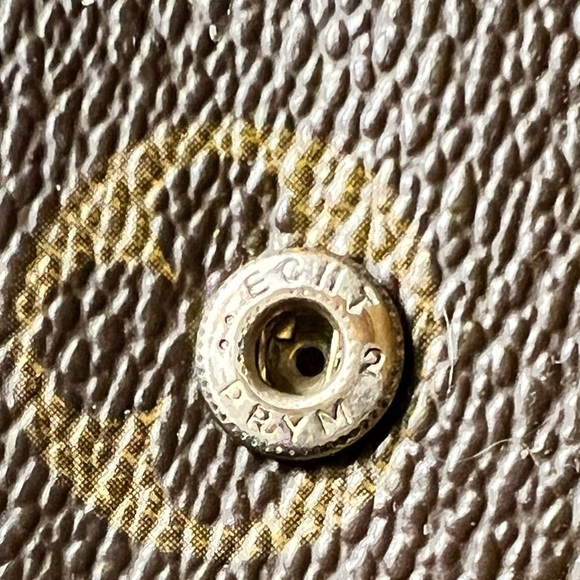 Vintage Louis Vuitton French Wallet c. 1970 - Picture 7 of 7